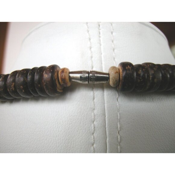 Handcrafted Wooden African Animal Necklace With Giraffe Elephant Camel Charms & - Picture 5 of 5